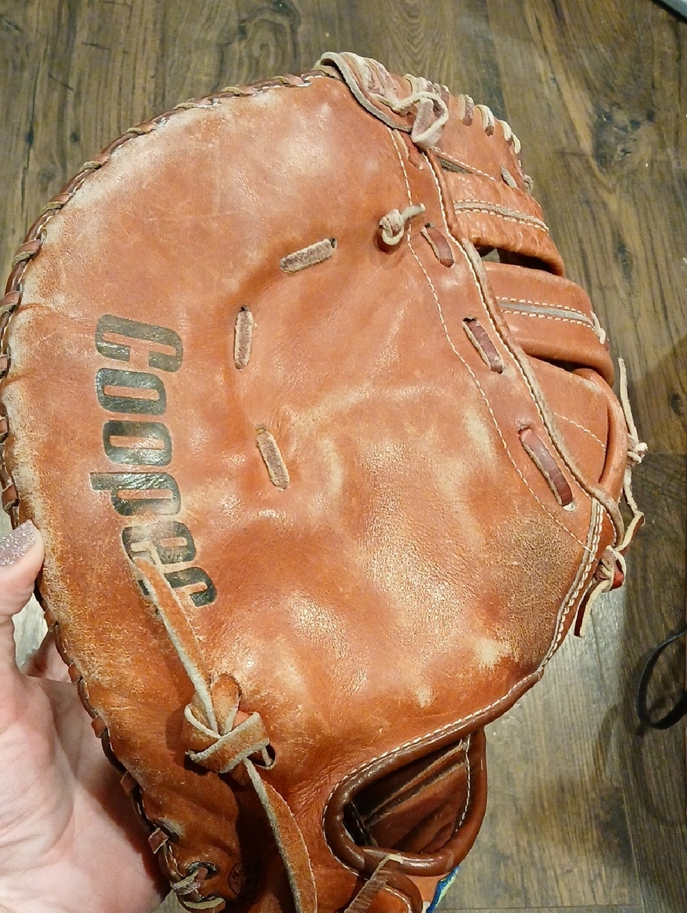 Cooper Brown Leather 863 Softball Catchers Mitt - Picture 2 of 3